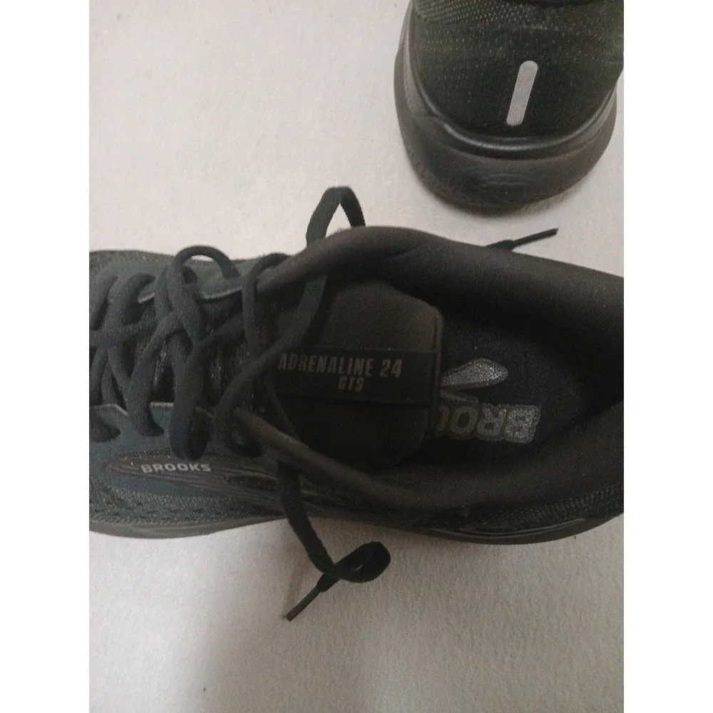 Brooks Adrenaline GTS 24 Mens 9 Wide Black/Black/Ebony Walking Sneakers